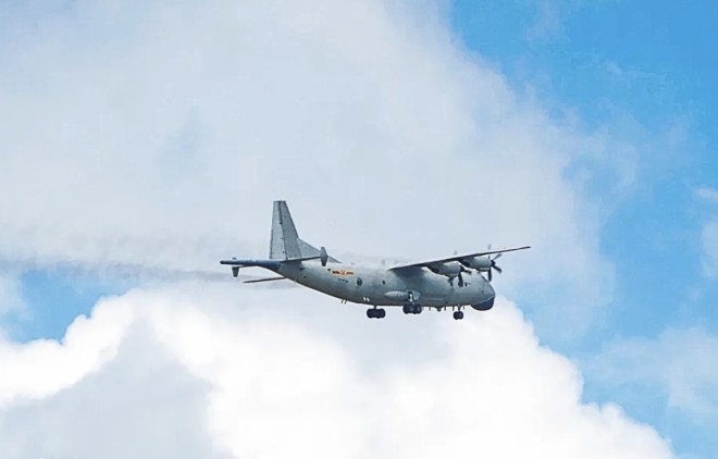 The Chinese military conducted an anti-submarine drill with dual aircraft over the South China Sea in early March.