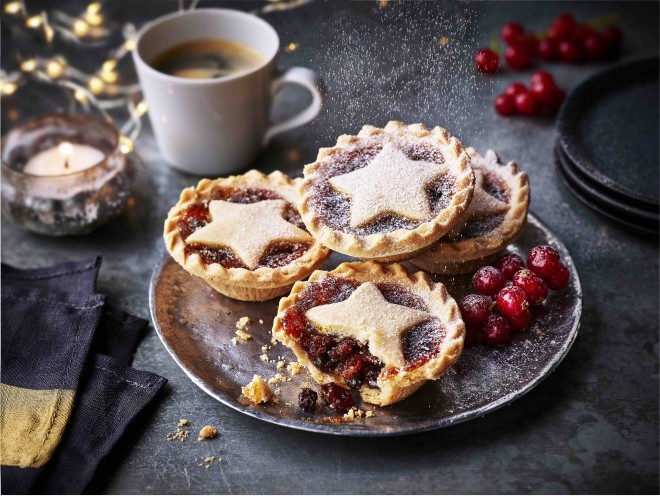 M&S is rolling out a whole range of vegan and gluten free options, which allows to cater to all preferences and dietary needs.