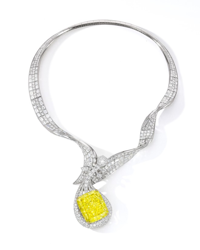 Anna Hu’s Dunhuang Pipa Necklace, commissioned by Sotheby’s, set a new auction world record for a contemporary Chinese jewellery creation.
