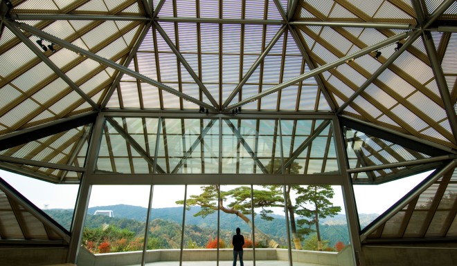 The interior of the Miho Museum. Pei employed modern materials to render the traditional triangle rooftop design from thatched cottages of ancient times.