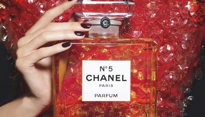 Chanel No 5 Eau de Toilette Chanel perfume - a fragrance for women 1924