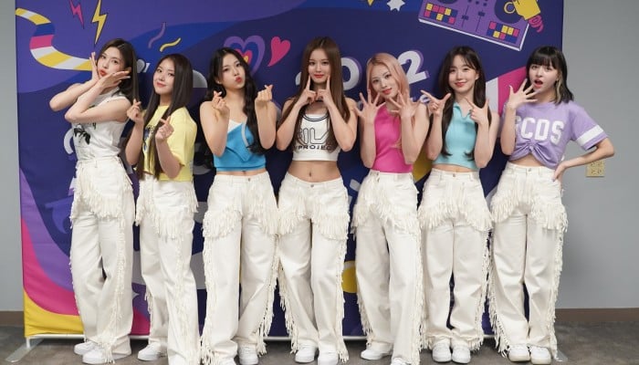 NMIXX, rookie K-pop girl group, talk about single O.O, KCON in