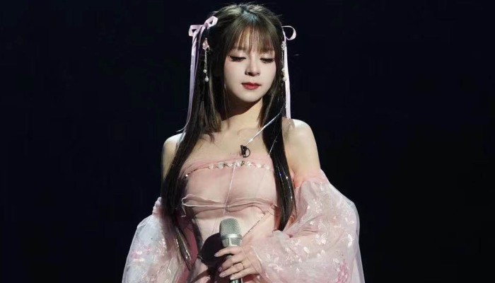 K-POP・アジア mai Japanese anime pop star Mai Mizuhashi skirts nationalism to build