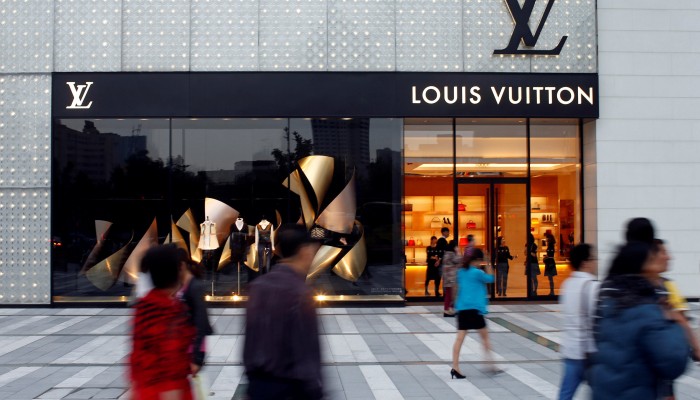 Luxury Industry Turns to Pop-up Stores to Win Over Chinese