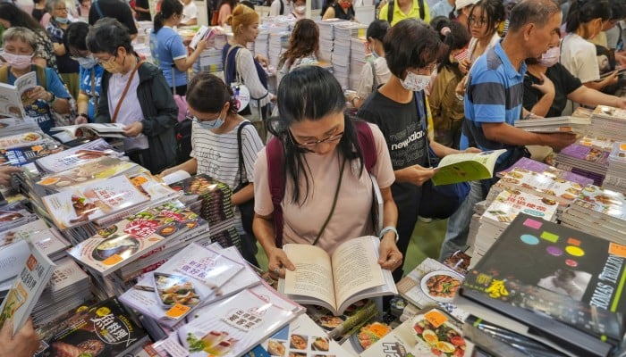 Hong Kong Book Fair Bookworms Gather For Yearly Feast South China Hong Kong Book Fair Bookworms Gather For Yearly Feast South China