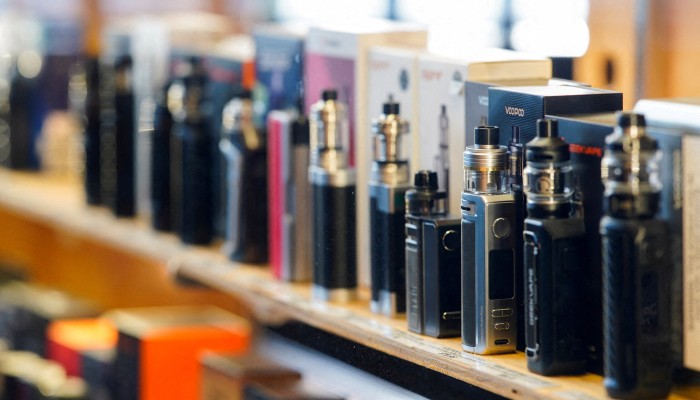 Singapore boosts vape crackdown on air travellers to stop e-vaporisers from 'taking hold in society' | South China Morning Post Singapore boosts vape crackdown on air travellers to stop e-vaporisers from 'taking hold in society' | South China Morning Post