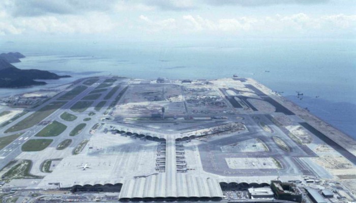 On This Day | Hong Kong lays plans for new international airport