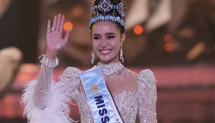 Juda moslashuvchan qiz yalangoch video yaqindan Kop sperma bilan porno oral seks