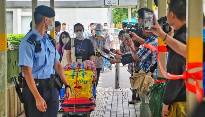 Wang Fuk Court families return on last day of first retrieval phase