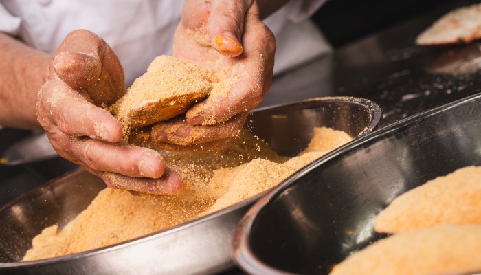 The stuffed crab shell at Seventh Son is dipped in egg and breadcrumbs twice before being fried. Photo: Alexander Mak