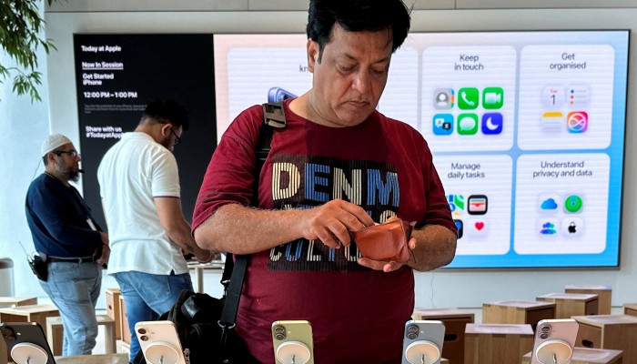 iPhone 18 Pro China Launch Drives 12% YoY Growth | Premium Smartphone Demand Signals Seller Opportunity