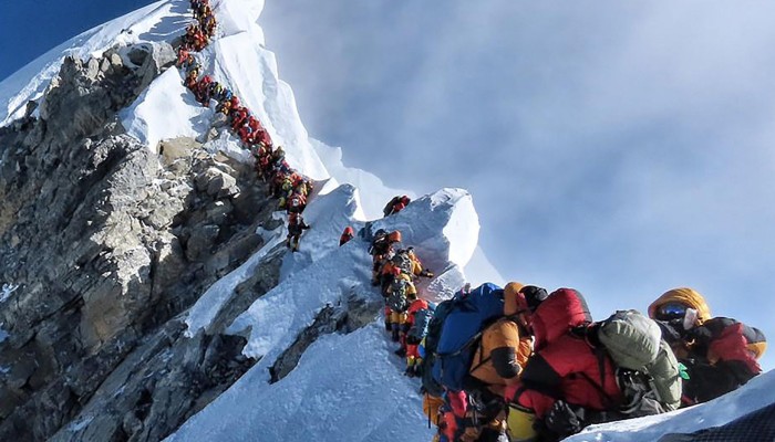 Everest Death Toll Swells To At Least Eight Climbers Amid Traffic Jams On Overcrowded Peak South China Morning Post