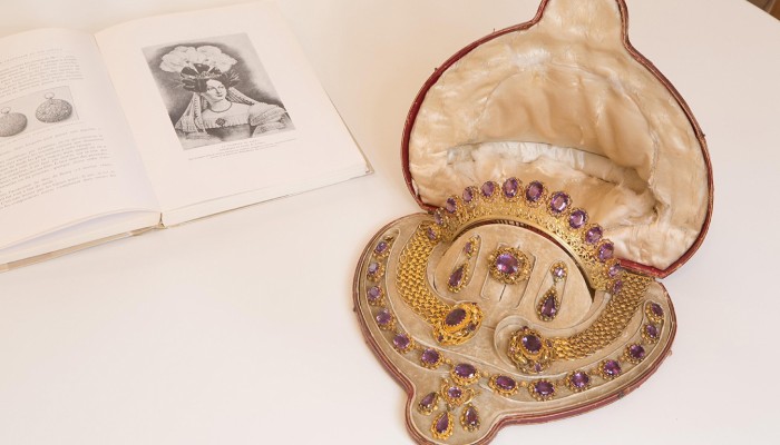 Why L'École School of Jewelry Arts, supported by Van Cleef