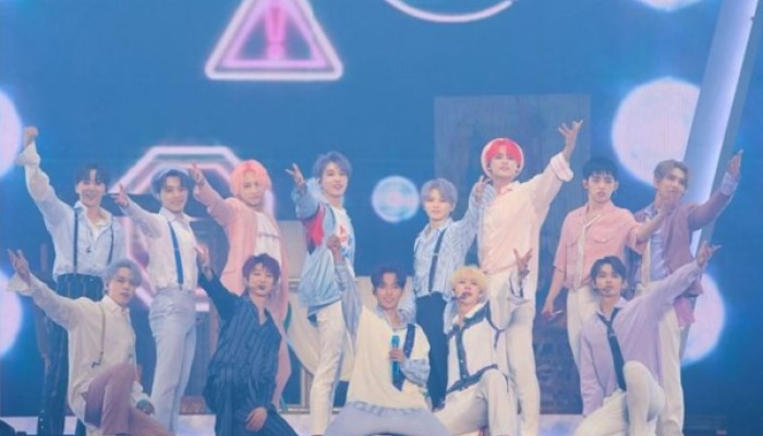 K Pop Boy Band Seventeen Begins Its Ode To You World Tour In Seoul
