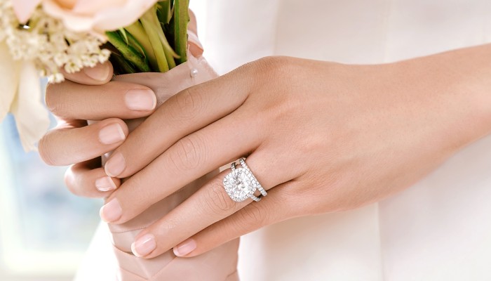 Harry winston bridal shop