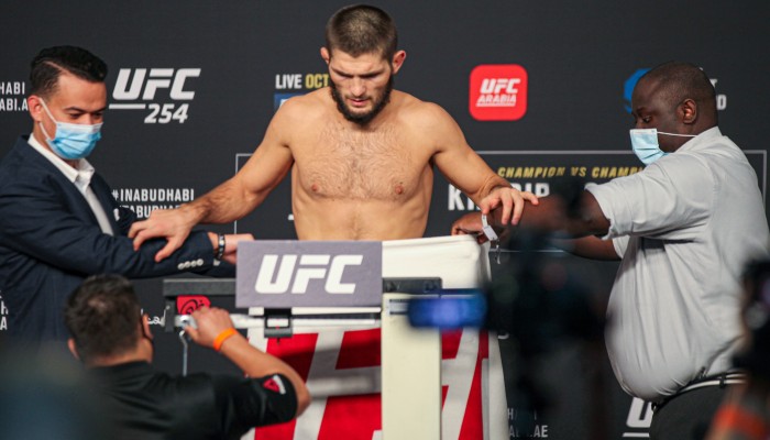 Media - New footage show Cain and Khabib near each other...Khabib looks ...