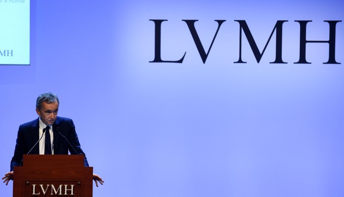 LVMH Moves to Quell Chanel M&A Speculation, Denying Value Estimate