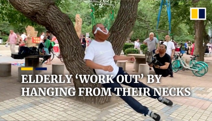 Elderly people hanging from their necks in parks