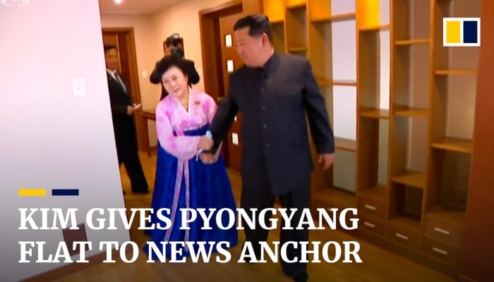 Kim gives Pyongyang  flat to news anchor