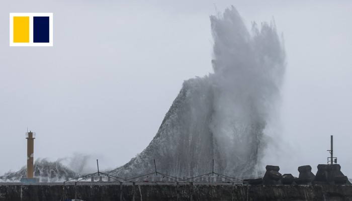 Typhoon Haikui scores direct hit on Taiwan for 1st time in 4 years ...