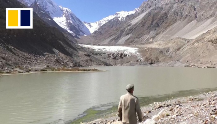 Pakistani mountain villages threatened by floods from melting glaciers ...
