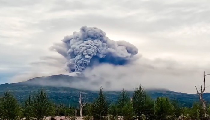 Volcano erupts after earthquake in Russia’s Far East | South China