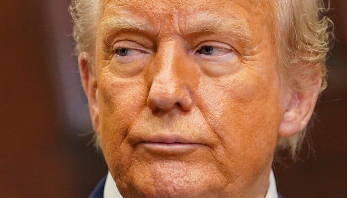 Trump says he can see talking with Xi on trade deal