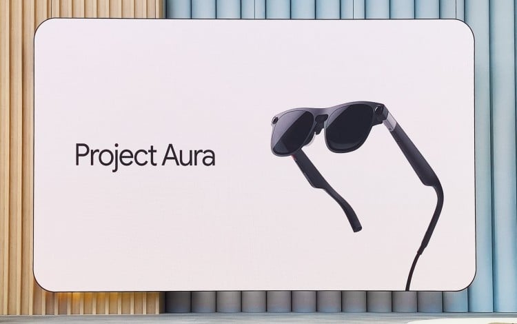 Aura projects applications directly into the user’s sightline, enabling interaction via hand gestures and granting access to Google Play apps. Photo: Handout