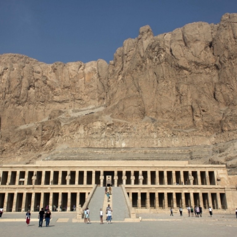 Hong Kong travel agencies cancel all tour groups to Egypt amid turmoil