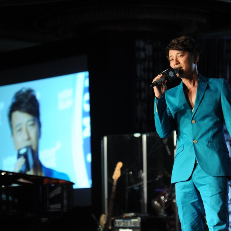Canto-pop singer Hacken Lee serenades the crowd with his classics, while backed by Yip Wai-hong's former students #stylescmp