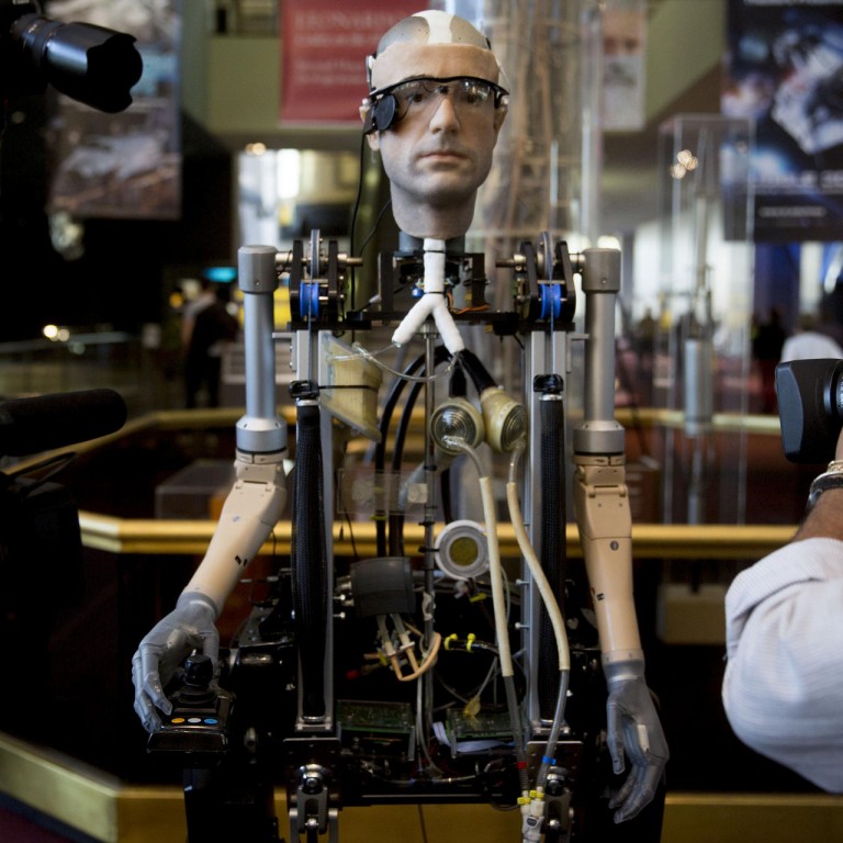 Smithsonian's bionic man has artificial heart and prototype parts