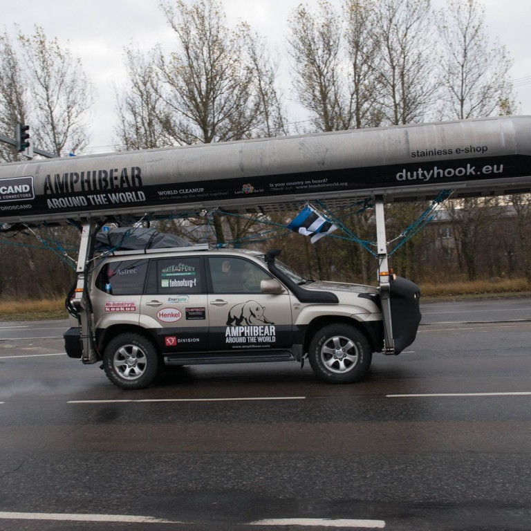 Нильсон авто. Крепление лодки на крыше автомобиля. Каноэ на крыше автомобиля. Каяк перевозка на машине. Каяк на крыше авто.