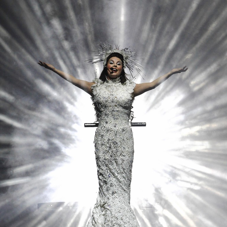 Singer Sarah Brightman tells of her plan to record a song in space ...