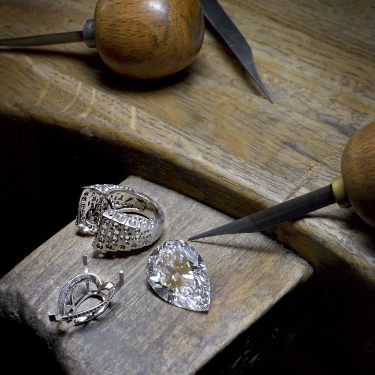 Cartier's 30.21-carat pear-shaped diamond of the Pur Absolu necklace can be set on a ring.