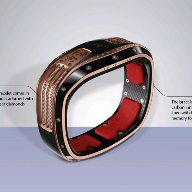 Luxury smart bracelet with 1,500 diamonds from Christophe & Co