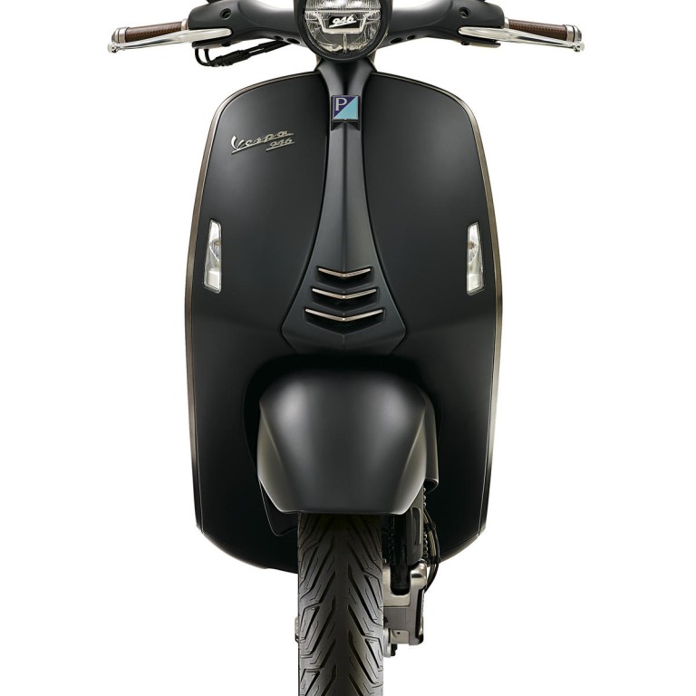 Scooter Cover - 2015 Emporio Armani - Vespa 946