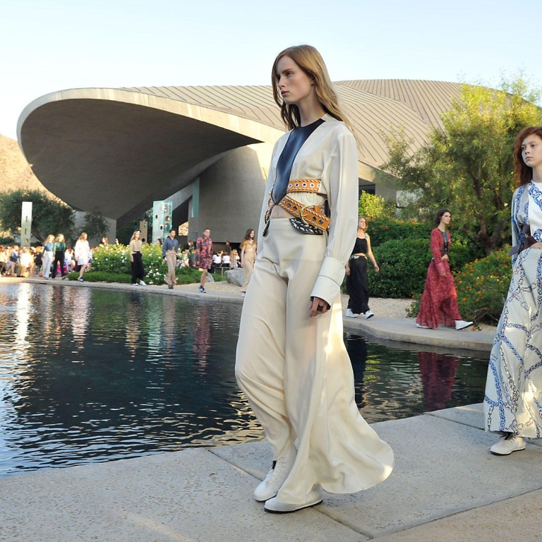 Louis Vuitton Cruise 2016 in Palm Springs