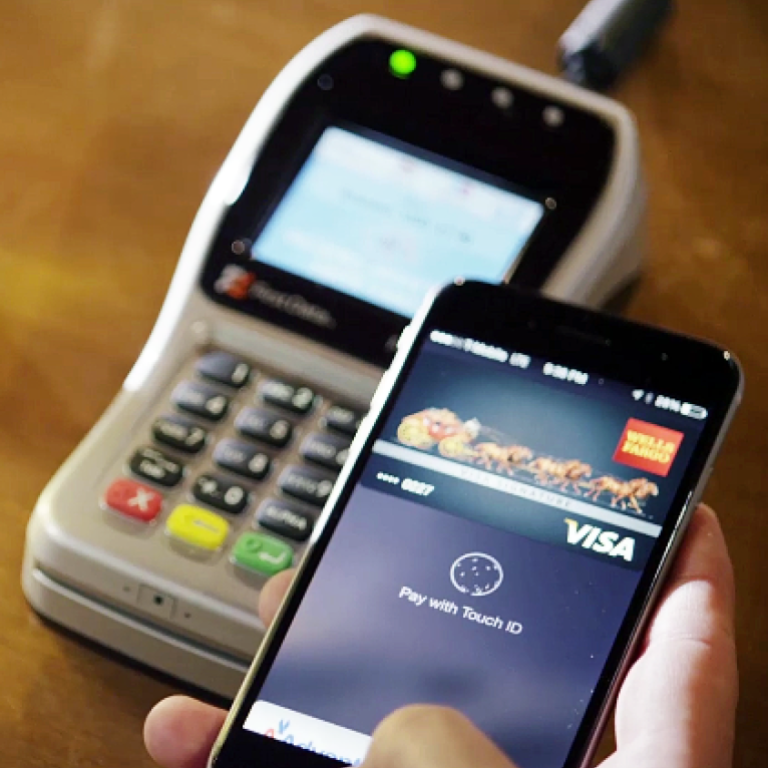 Payment id. Apple pay NFC. Бесконтактная оплата. Apple pay в России. Оплата Apple pay в России.