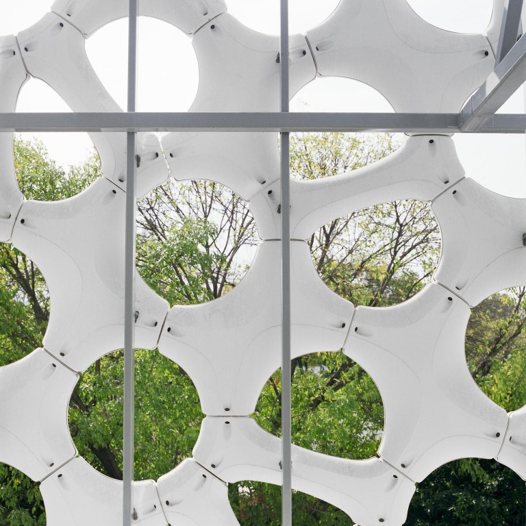 The titanium dioxide 'smart façades' of Torres de Especialidades in Mexico City are able to neutralise air pollutants. Photos: Alejandro Cartagena, Elegant Embellishments Ltd.