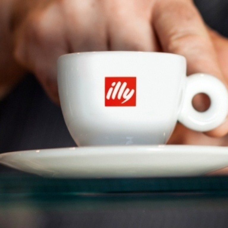 Illy Coffee Review: Classico, Intenso & Decaf. Worth It?