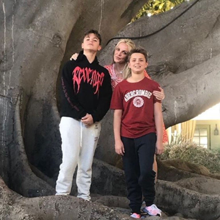 Britney Spears and her sons, Sean and Jayden. Photo: @happilyspears/Twitter