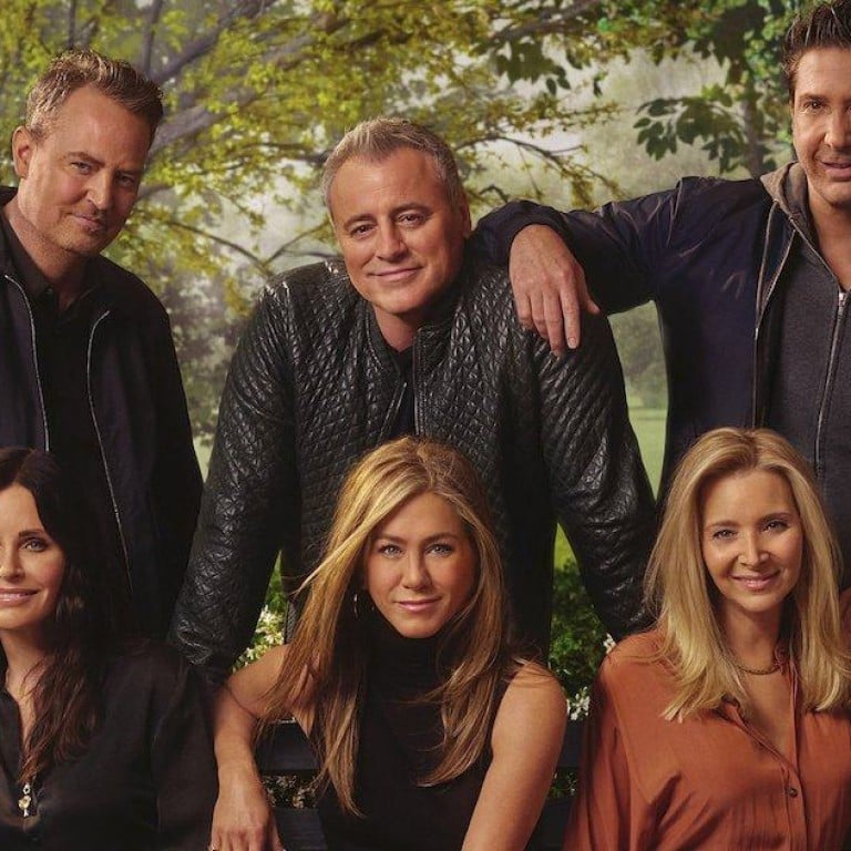 How rich is the cast of Friends? Photo: @enews/ Twitter