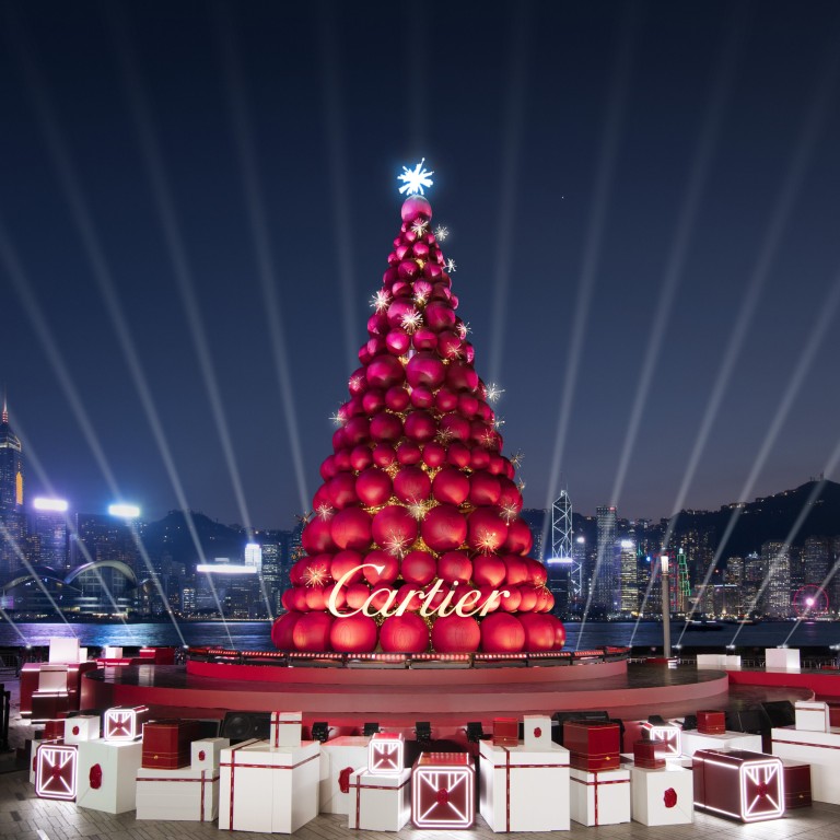 POST EDIT Cartier s 13m high Christmas tree at K11 Musea in Hong