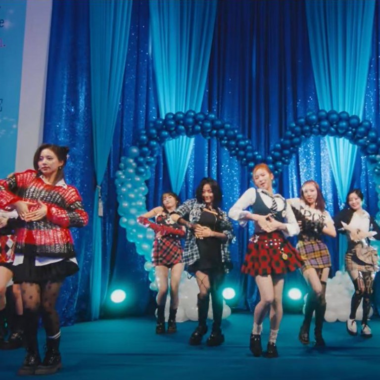 TWICE announce the large venues and dates to their 5th world tour