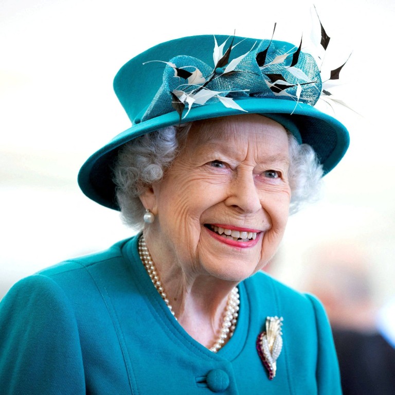 Britain plans puddings parties military parade for Queen Elizabeth s