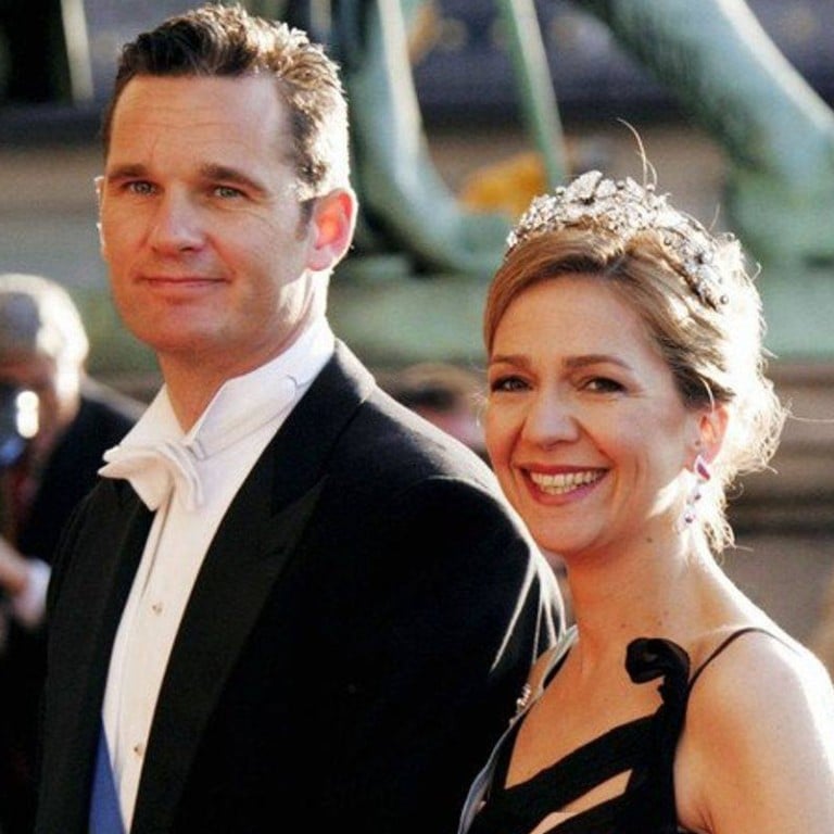 Princess Cristina and Iñaki Urdangarin have announced their divorce. Photo: @vaninaswchindt/Twitter