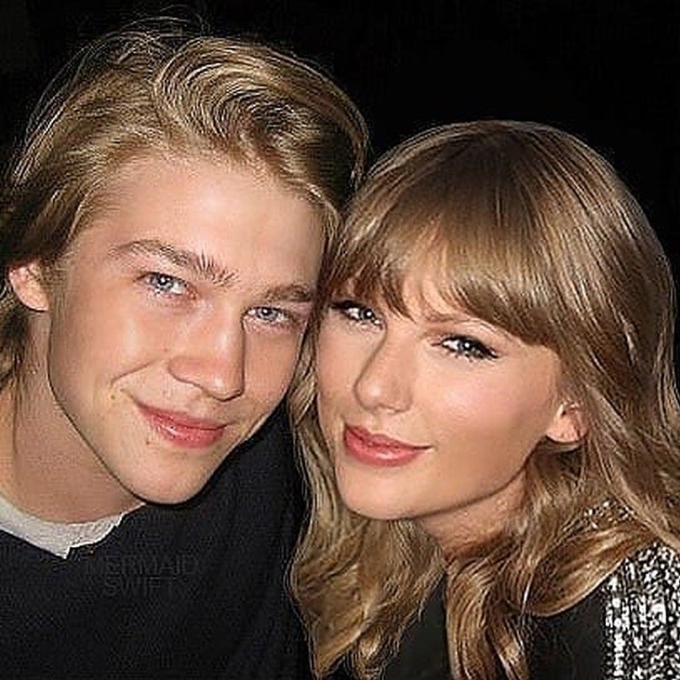 Is Taylor Swift engaged to long-time boyfriend Joe Alwyn? 5 things to know  about the pop star's romance with the British actor – and their rumoured  Love Story wedding | South China