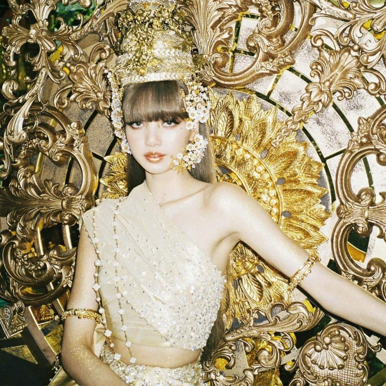 Blackpink’s Lisa delighted fans back home when she dropped her Thai-inspired music video for Lalisa. Photo: @sooyaaa___/Instagram