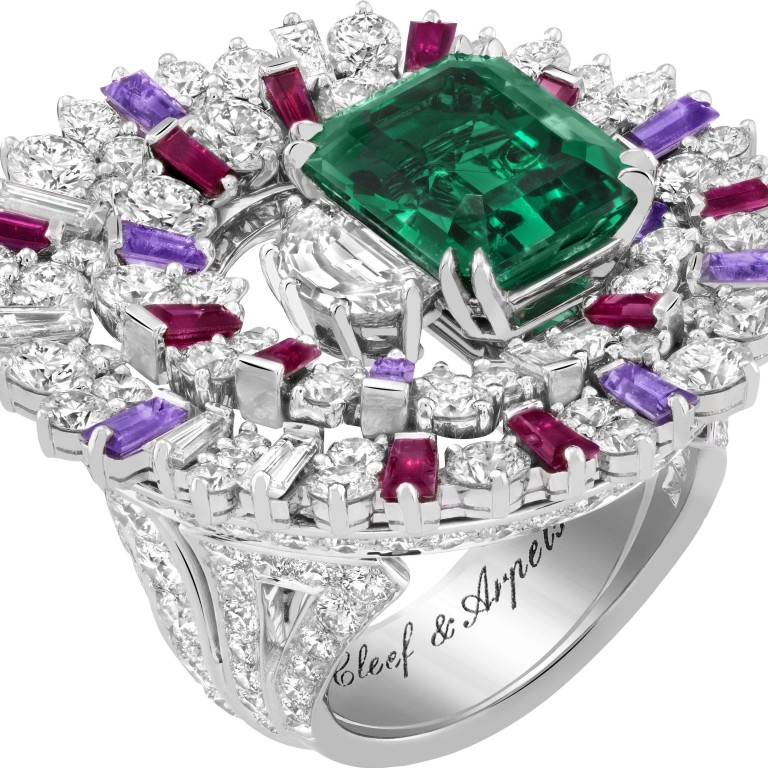 The Aspiration Astrale ring in white gold and platinum with rubies, mauve sapphires and diamonds, topped by an emerald-cut emerald of 6.03 carats. Photo: Van Cleef & Arpels