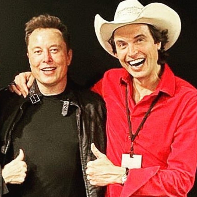 Elon and Kimbal Musk both had a wealthy upbringing and are now business entrepreneurs. Photos: @mayemusk, @kimbalmusk/Instagram